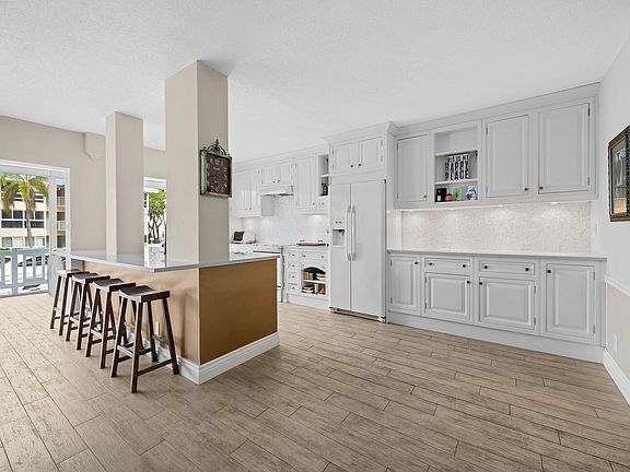 4th image of 3101 NE 47th Court #107