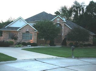 11 Pembrooke Ct, Glen Carbon, IL