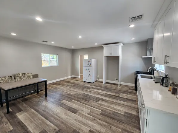 9309 Dorrington Pl, Pacoima, CA 91331