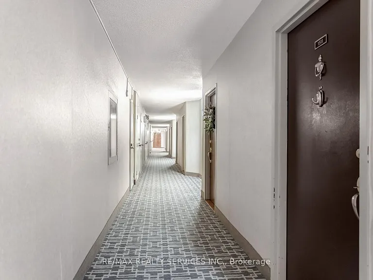 11 Wincott Dr #11 — Photo 5