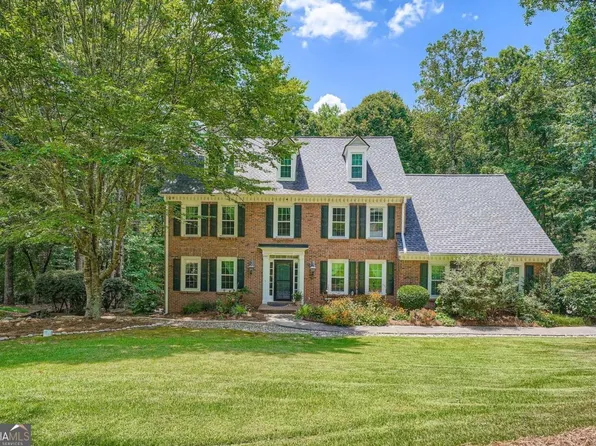 240 River Landing Dr, Roswell, GA 30075