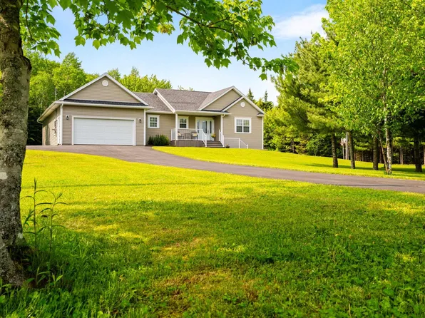 1229 Westwood Blvd, Halifax, NS B3Z 0M2