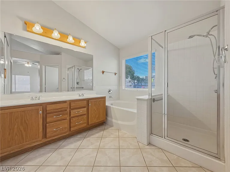 1037 Blue Lantern Dr — Photo 10