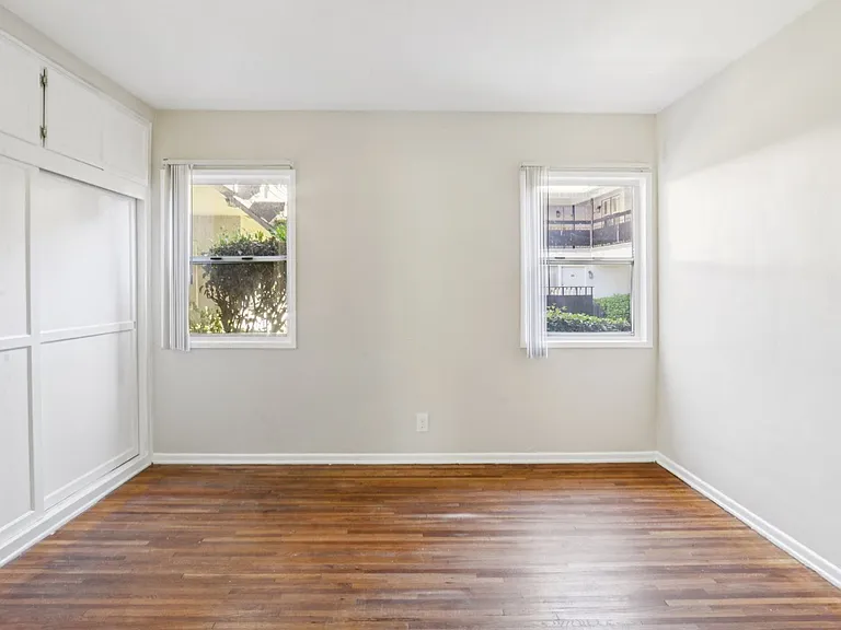 652 Veteran Ave — Photo 16