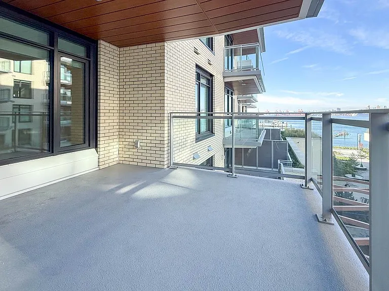 777 Harbourside Dr #406 — Photo 9