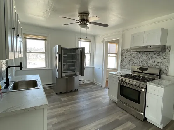 69 W Liberty St, Waterbury, CT