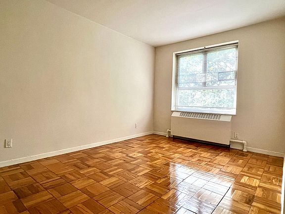 3rd image of 190-19A 71st Cir Floor 3