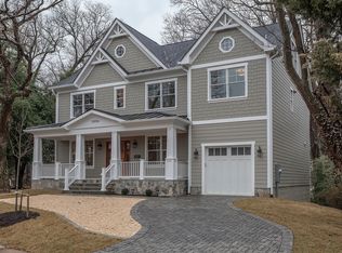 3856 N Glebe Rd, Arlington, VA 22207