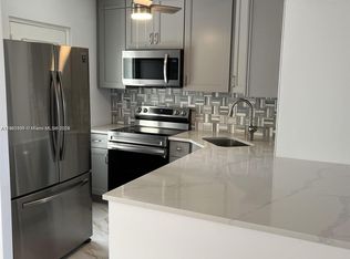 2555 NE 11th St APT 605, Fort Lauderdale, FL 33304