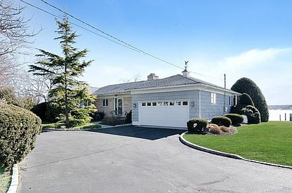 3rd image of 127 Bay Ave