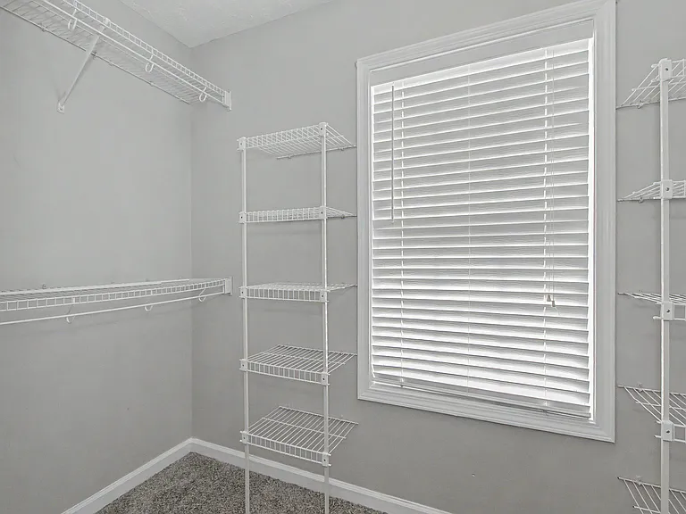 1371 Constitution Dr — Photo 25