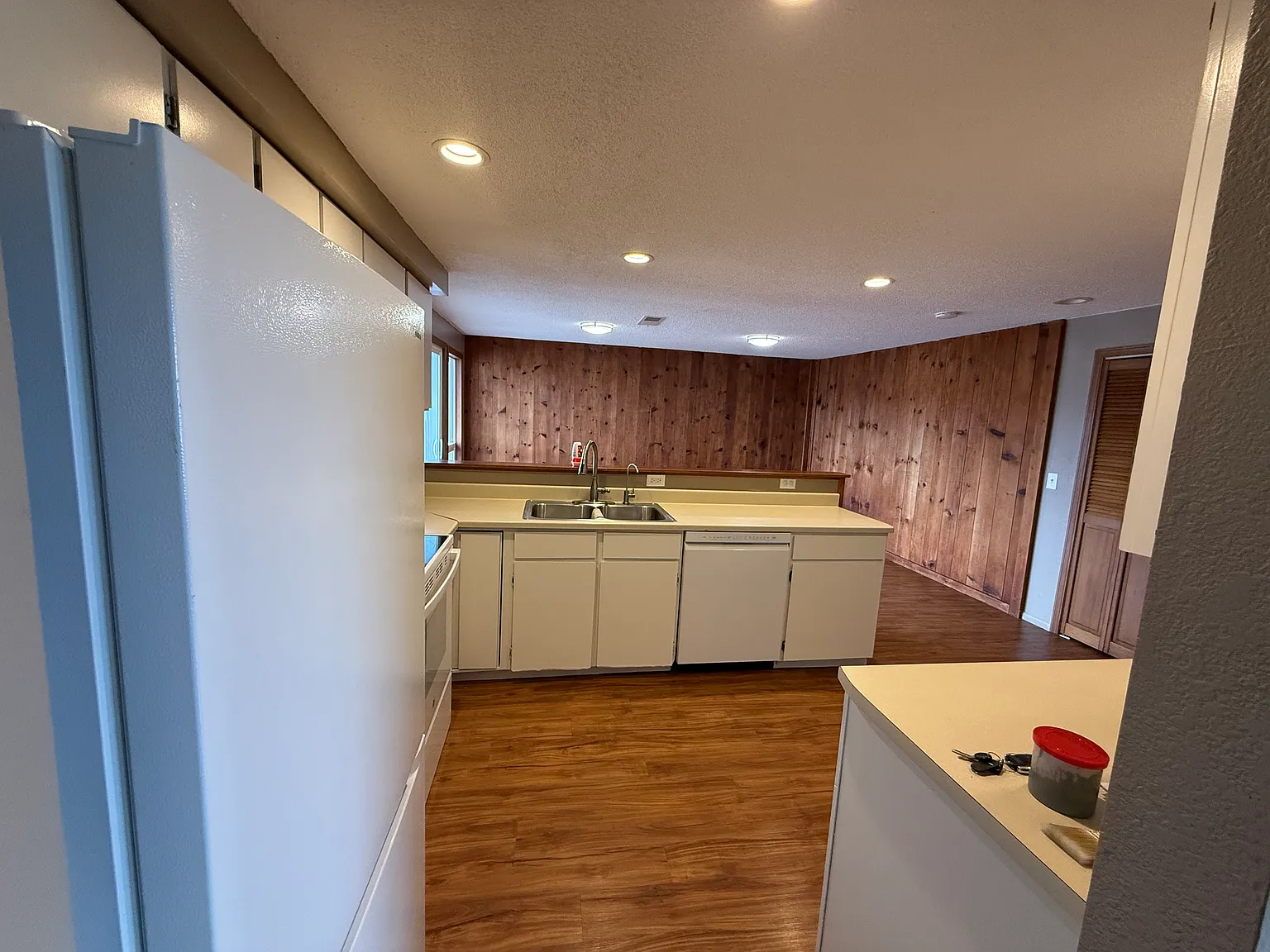 3 bed, 1272 sqft, $2,500 — Photo 4