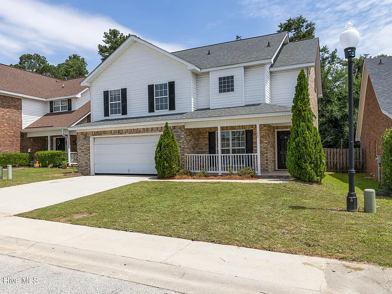 7598 Pleasantville Way — Photo 4