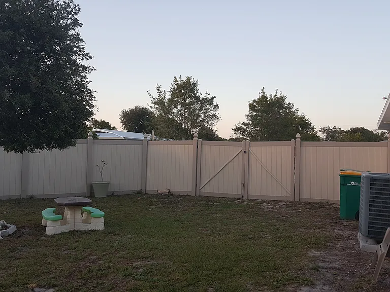2916 Rollins St — Photo 9