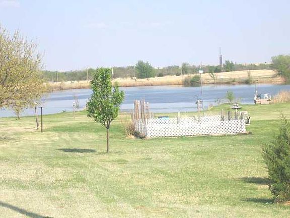 2nd image of 9515 Lake Dr NW