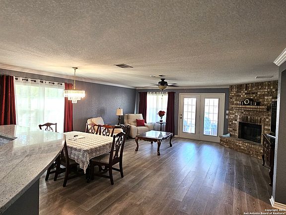 2nd image of 1472 ASTOR CREEK