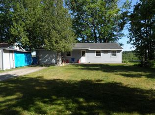 4719 Henderson Lake Rd, Prescott, MI 48756
