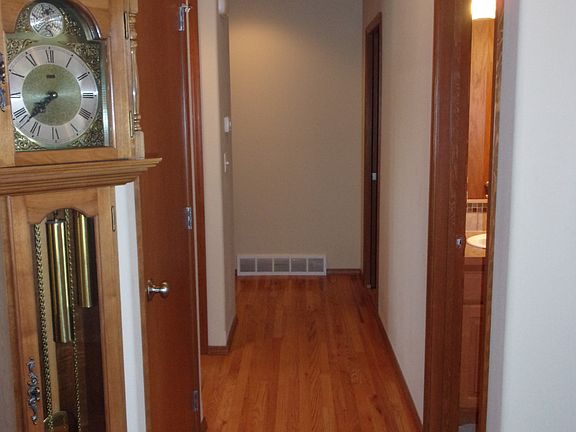 4th image of 3809 S McDonald Ln