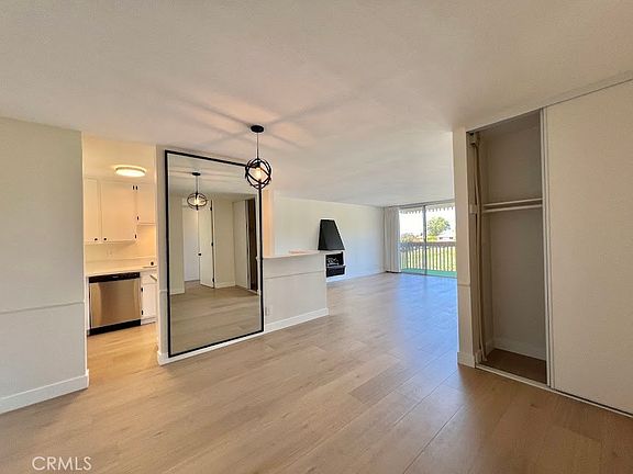 2nd image of 6542-D102 Ocean Crest Ct
