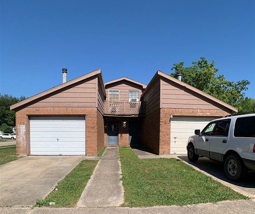 1st image of 601 Brier Dr
