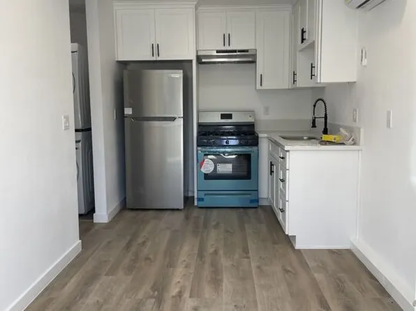 6627 Kraft Ave #1/2, North Hollywood, CA 91606