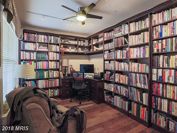 4th image of 601 Quicksilver Ct #307