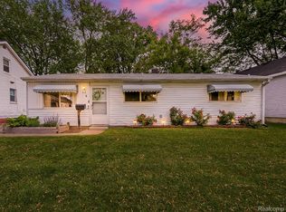 45 E George Ave, Hazel Park, MI 48030
