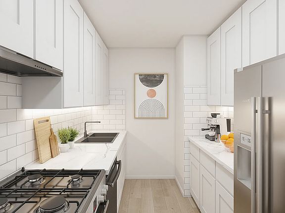5th image of 201 W 70th St APT 8E