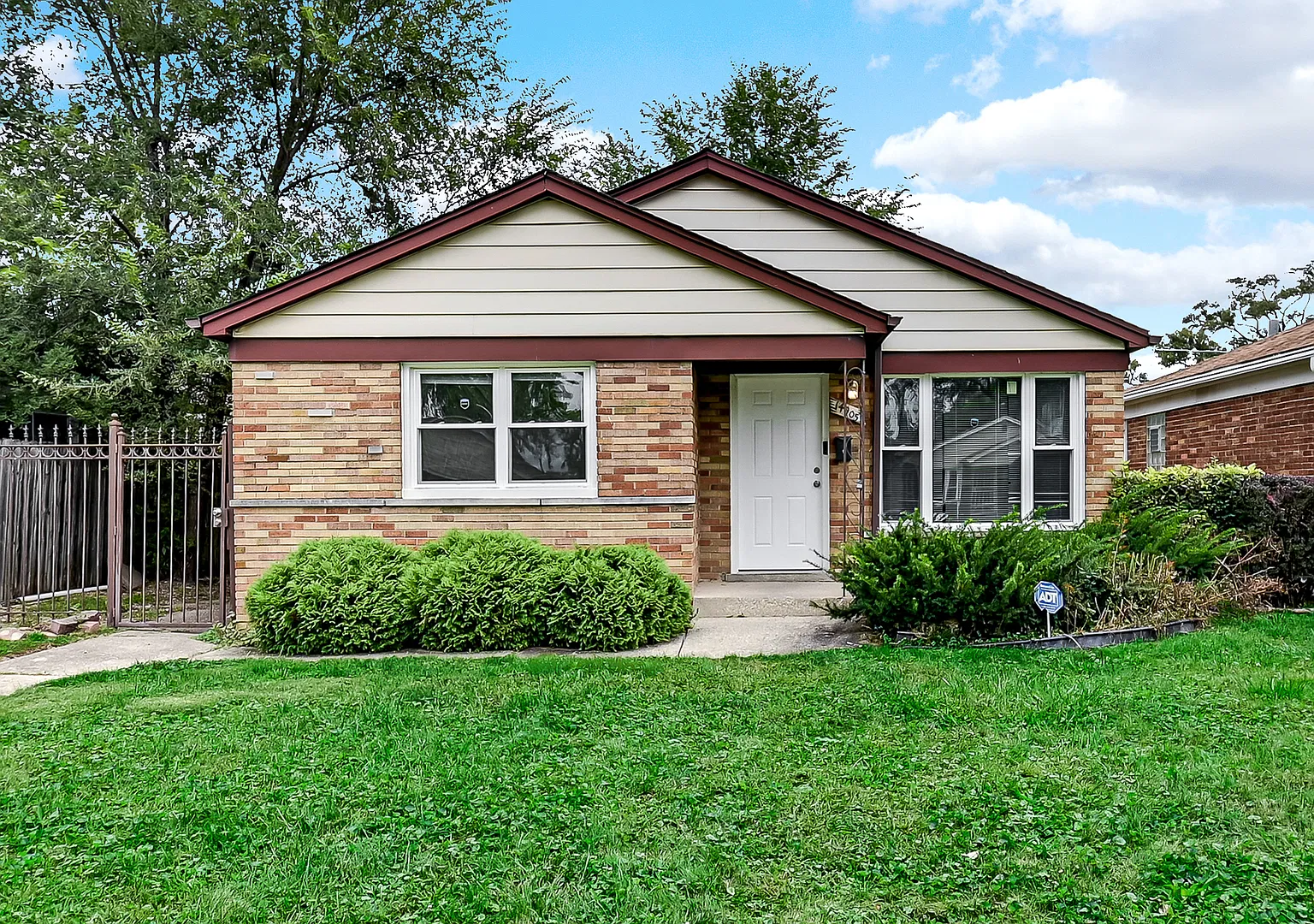 4 bed, 1166 sqft, $2,500 — Photo 1