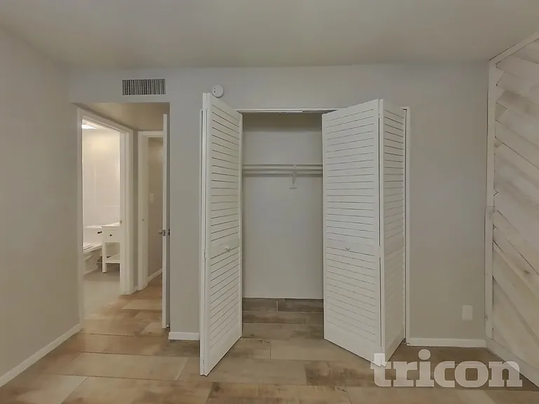 826 W Del Rio St — Photo 6