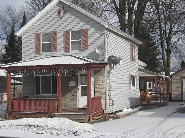 1st image of 418 Linden St