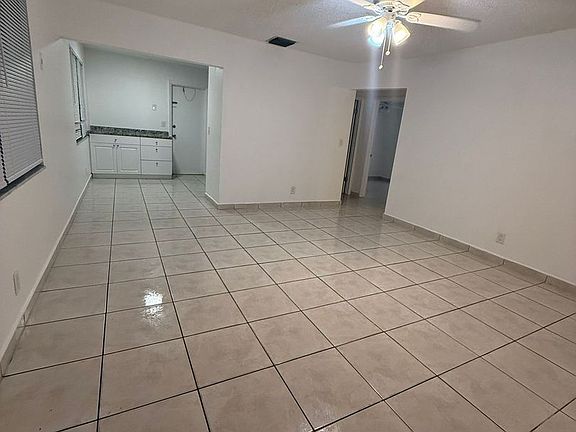 2nd image of 624-626 SW 7th Ave