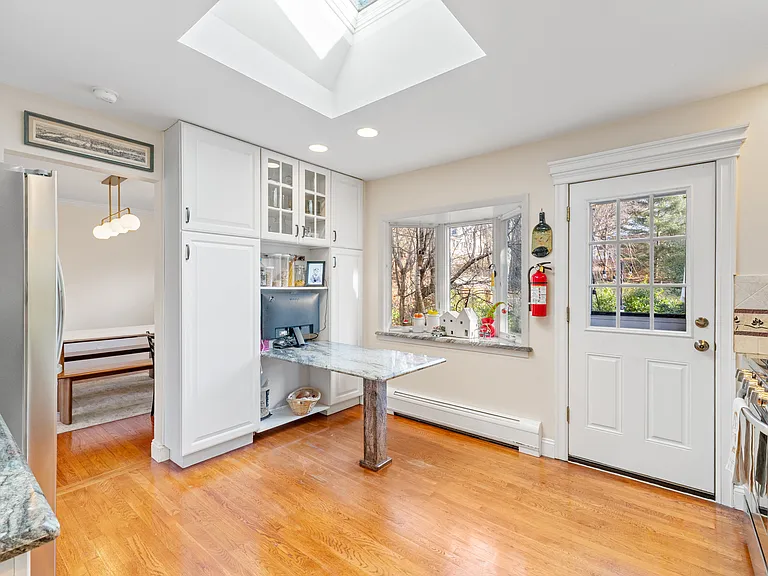 2 Columbine Ct — Photo 6