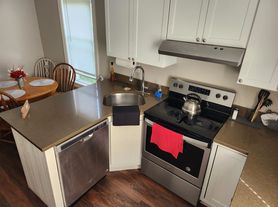 661 Hevey St, Manchester, NH