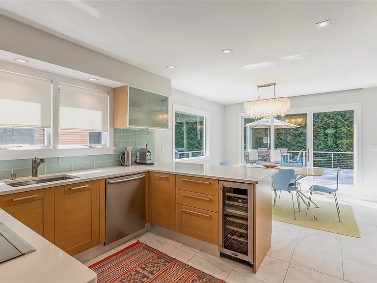 19 Woodland Way — Photo 11