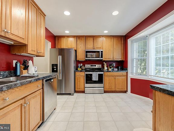 4th image of 4329 Gingham Ct