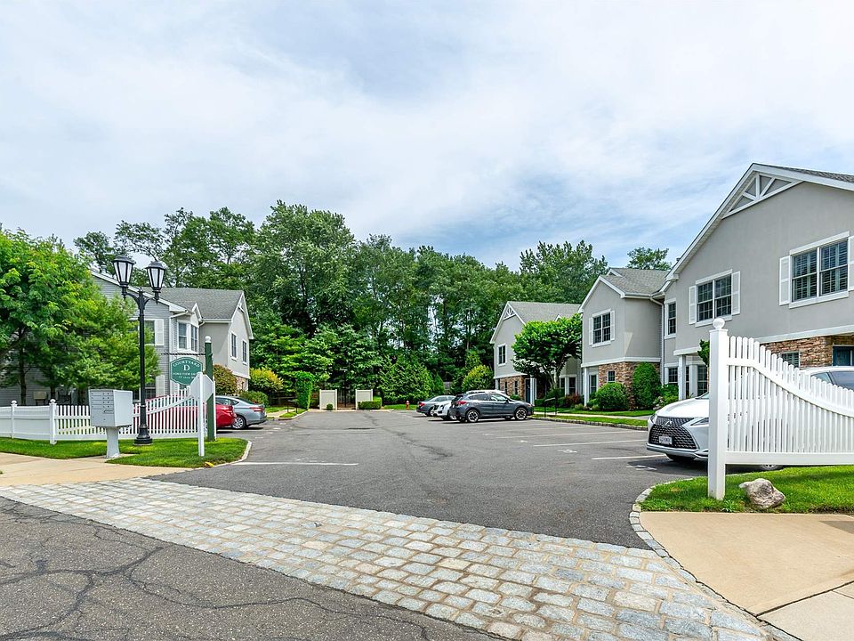 Mill Pond Acres Apartments Pt Washington, NY Zillow