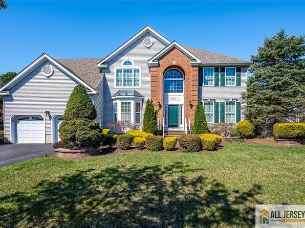 505 Spotswood Gravel Hill Rd, Monroe Township, NJ 08831