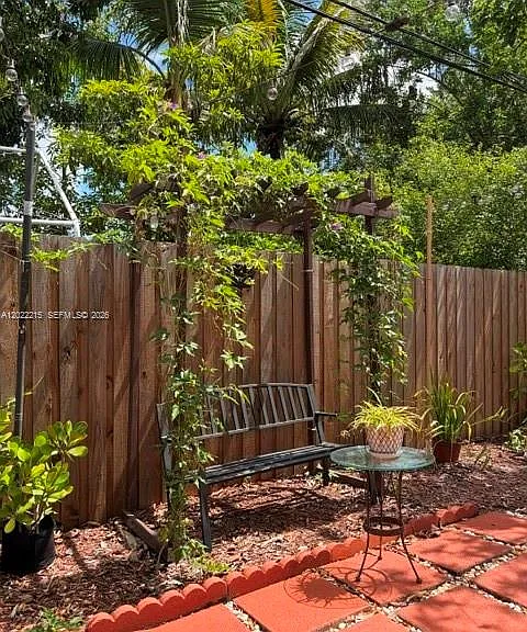 6215 SW 20th St — Photo 25