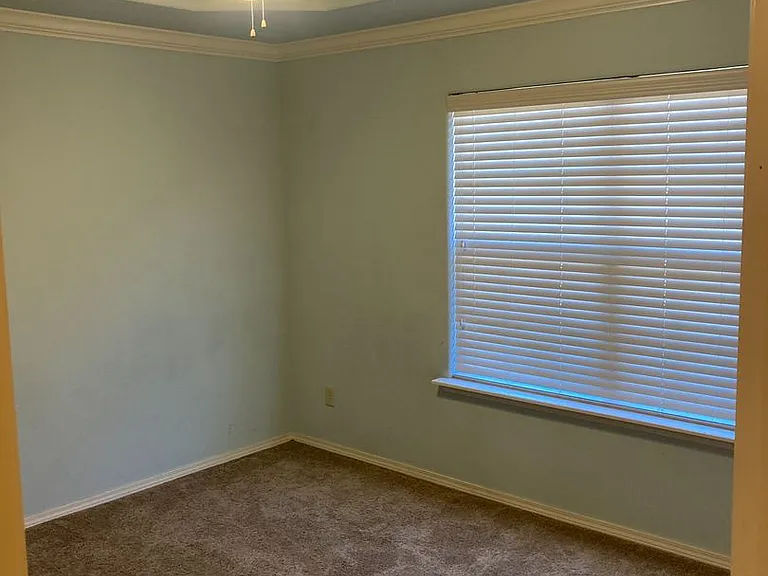 720 Venice St — Photo 15