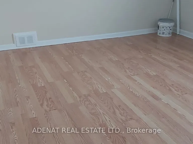 371 Wilson Ave — Photo 5
