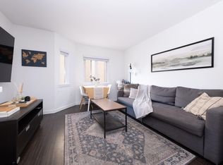 370 Carrall St #406, Vancouver, BC V6B 2J3