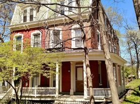 122 Parker Apartments