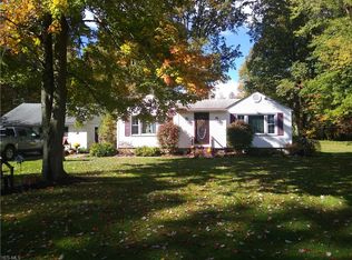 3744 Woodbine Ave, Hubbard, OH 44425