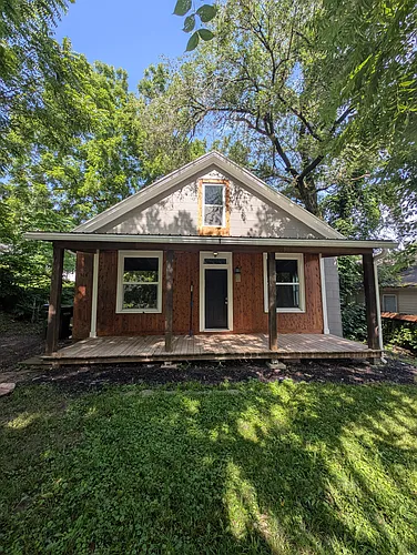 314 Grand Ave Photo 1