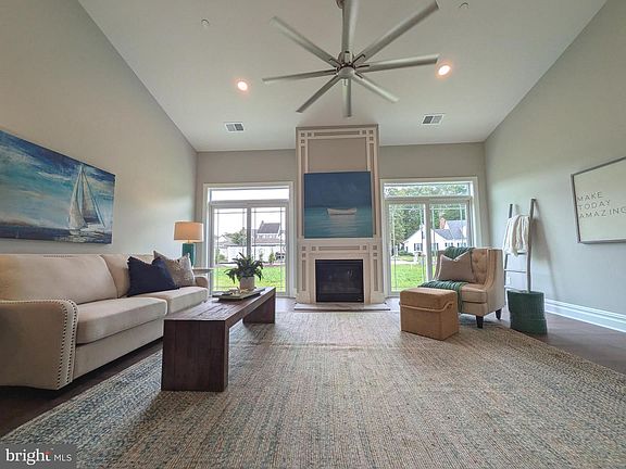4th image of 28477 Wedgeway Cir