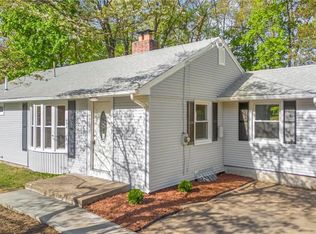 31 Daniel Blvd, Bloomfield, CT 06002