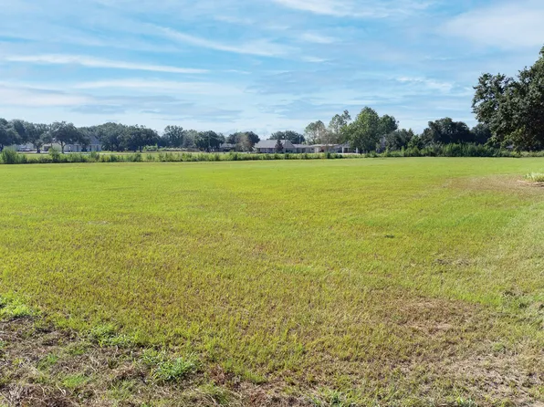 Tanner Rd, Scott, LA 70583