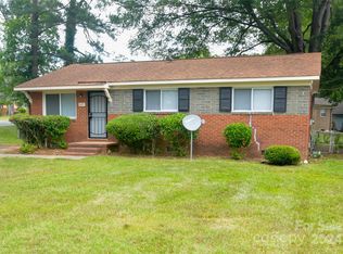 9001 Feldbank Dr, Charlotte, NC 28216