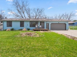 118 Niagara Dr, Waterloo, IA 50701